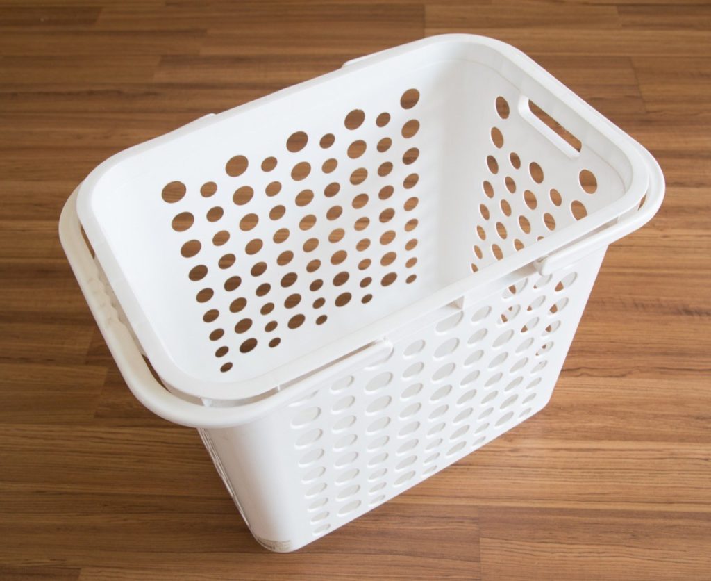 laundry basket stencil life hack